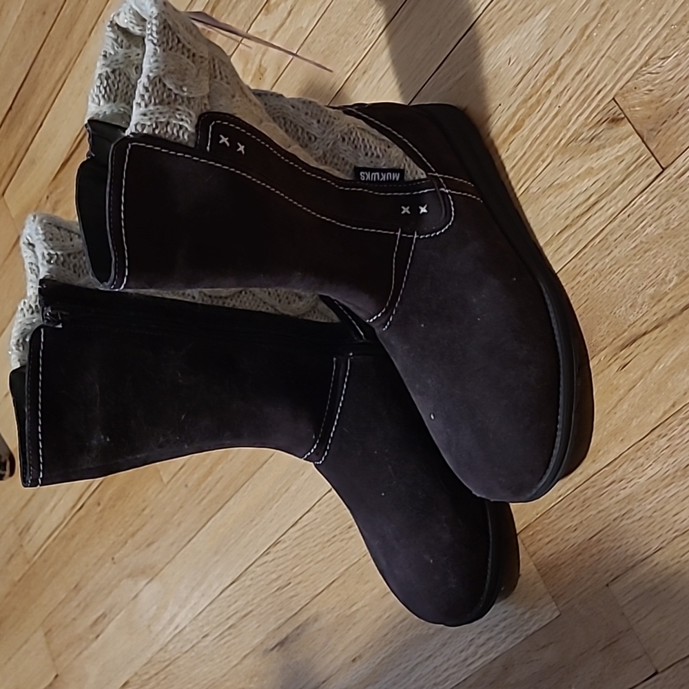 Muk Luks boots